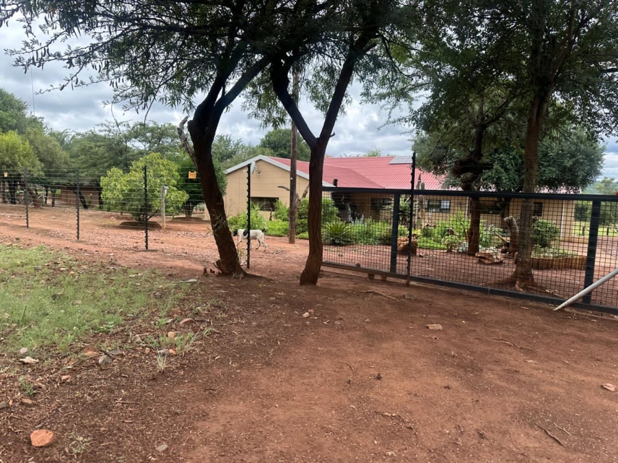 Commercial Property for Sale in Swartruggens North West